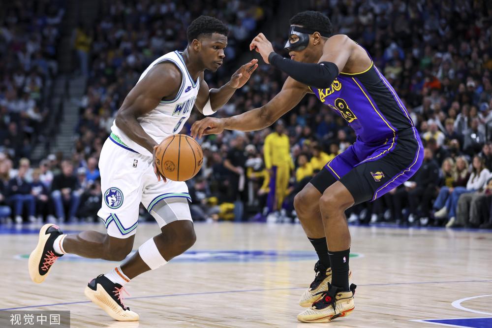 在替补阵容 在替补阵容