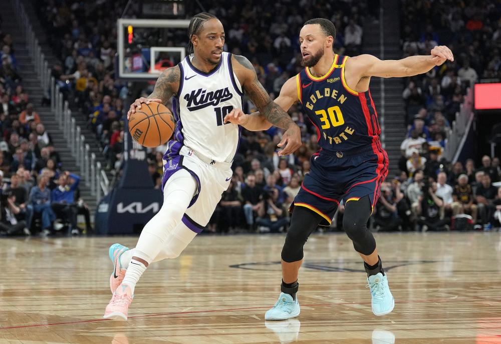 有时隐藏在 有时隐藏在